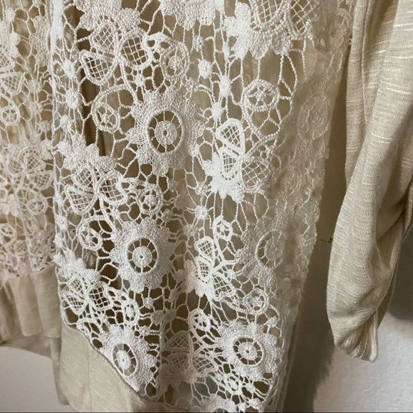 Daisies Lace Boho/Hippie Chic Button-Up Top - Picture 5 of 5